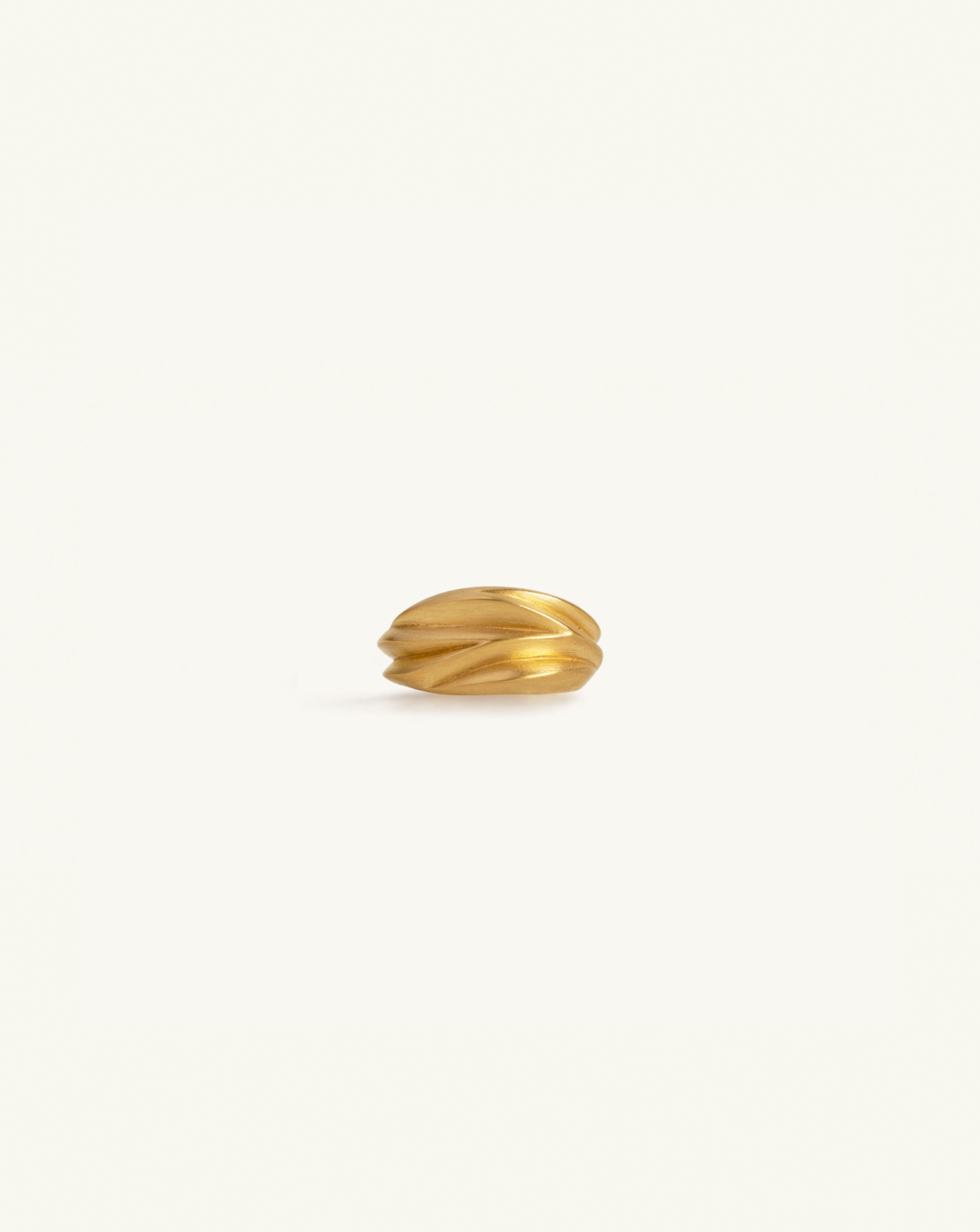 Product image of the sculptural ring in gold